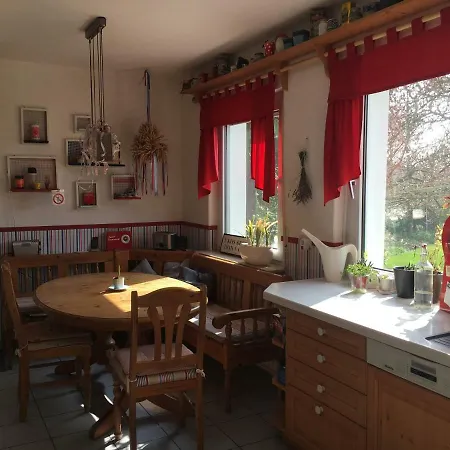 Homestay - Messe - Monteure *